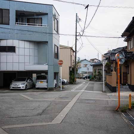 Kimachi-Tei（きまち亭） Villa Toyama Station Exteriör bild