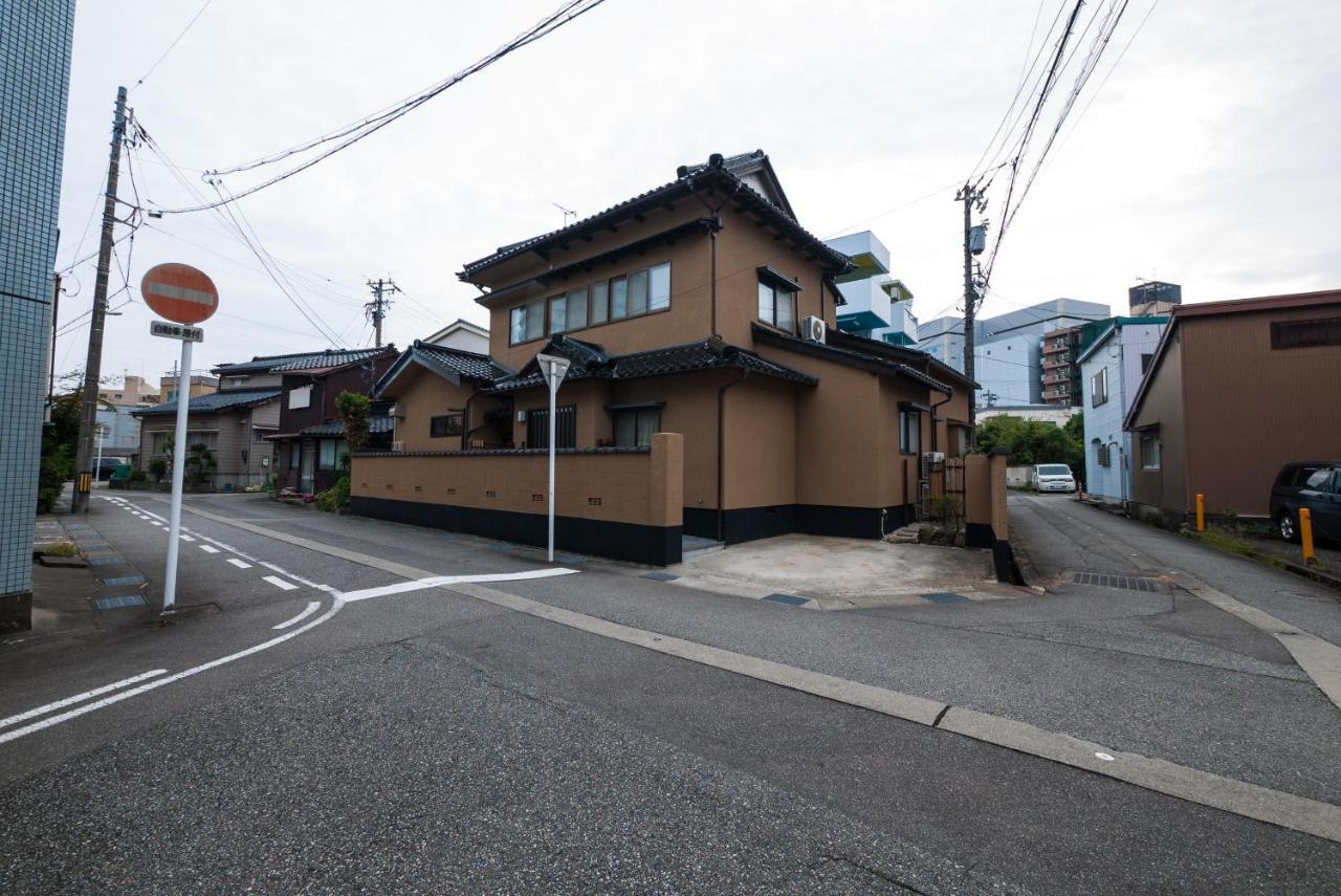 Kimachi-Tei（きまち亭） Villa Toyama Station Exteriör bild